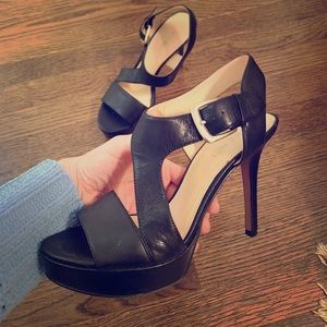 Nine West Black leather strappy pumps